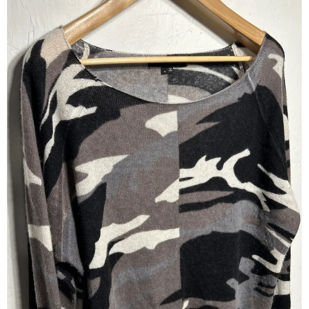 Skull Cashmere Camo Sweater Gray Black Beige‎ Women's Size Medium Grunge